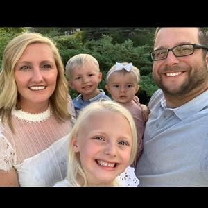 Meet your Posher, Kayla